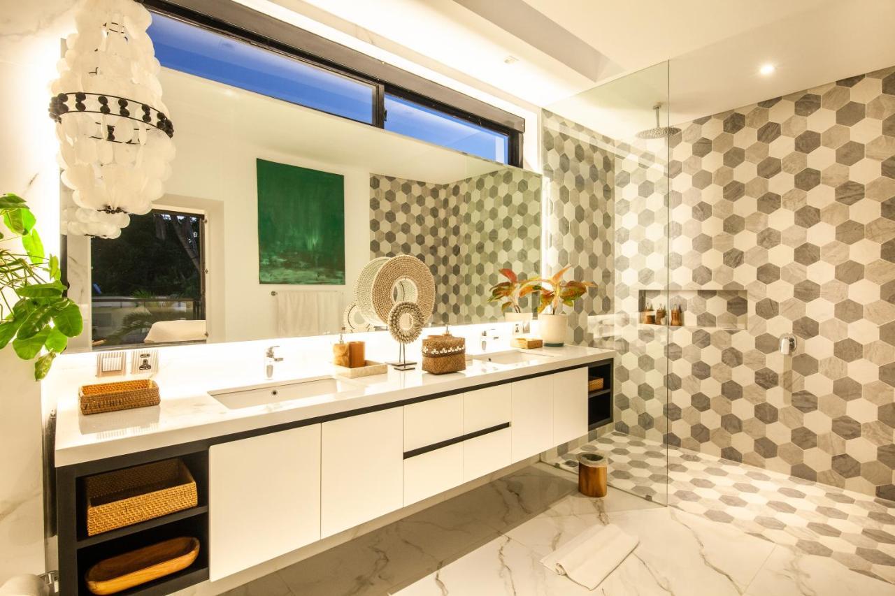 Luxury Villa Devina I Seminyak I Yoga & Gym Экстерьер фото