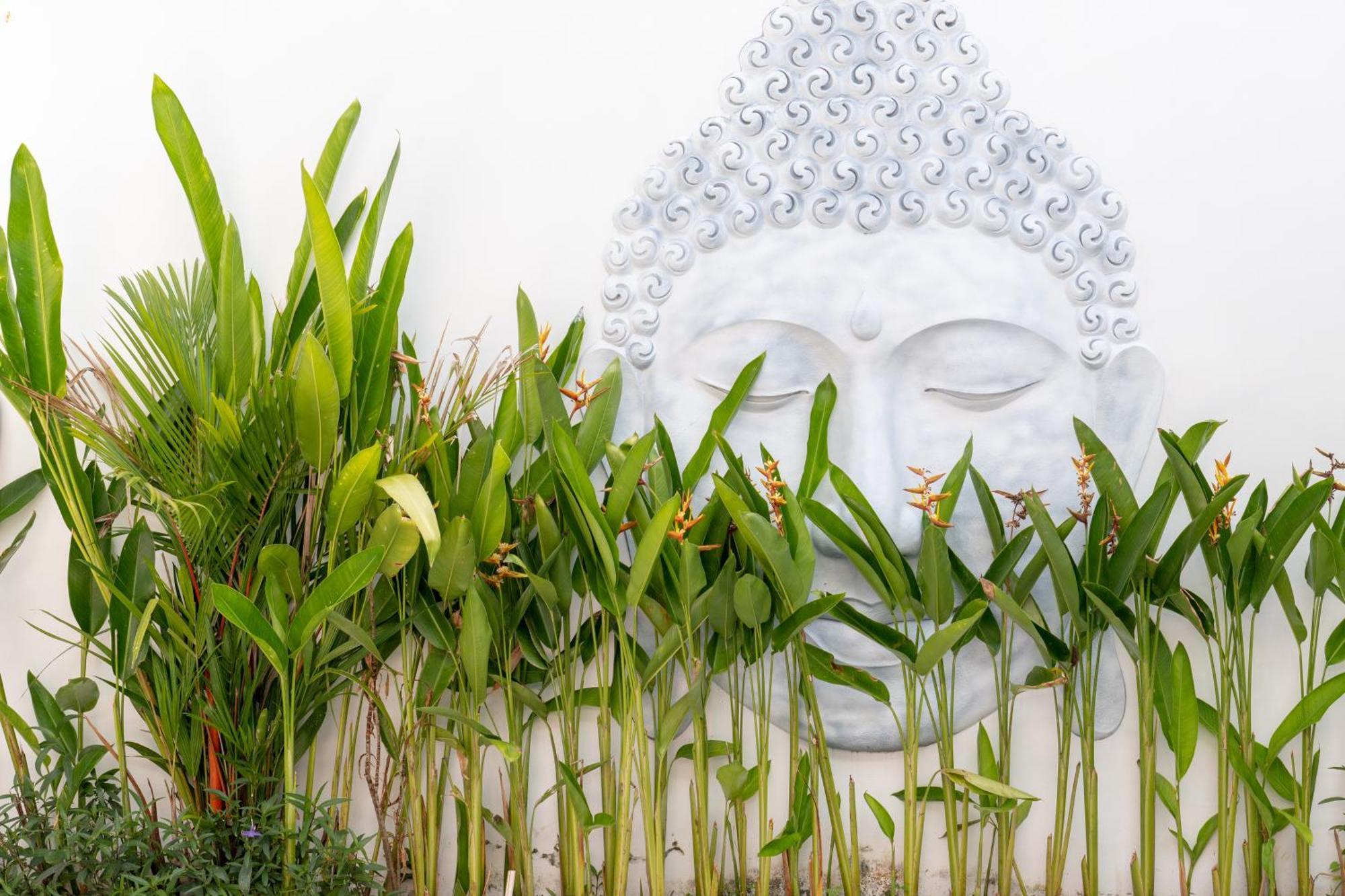 Luxury Villa Devina I Seminyak I Yoga & Gym Экстерьер фото